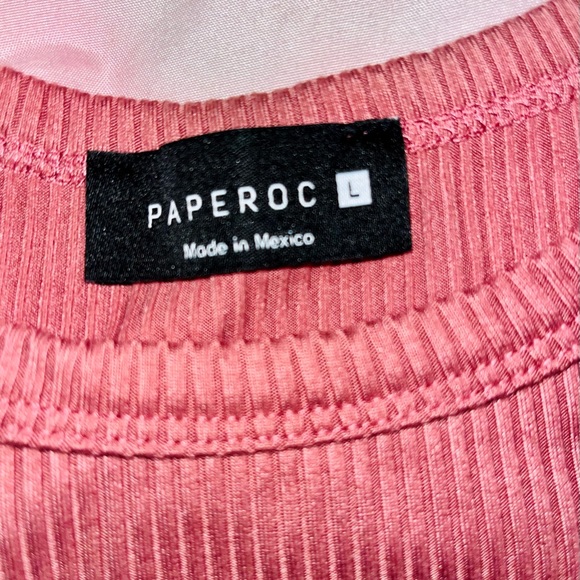 SOLD** Adorable blush pink top - Picture 2 of 4